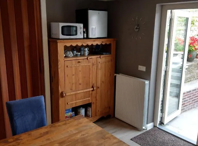 Bed & Breakfast De Blauwe Tulp 3*